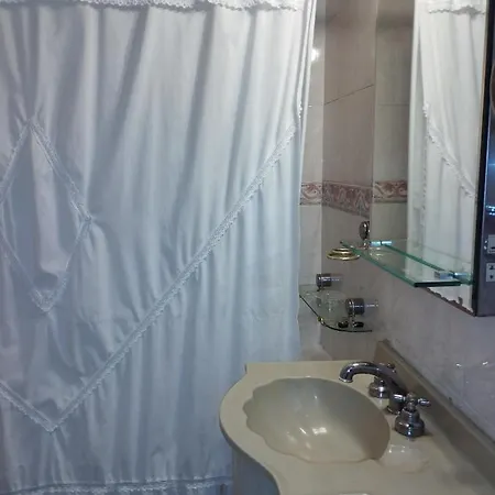 Apartamento Acogedor Y Comodo En Recoleta Buenos Aires Exterior photo